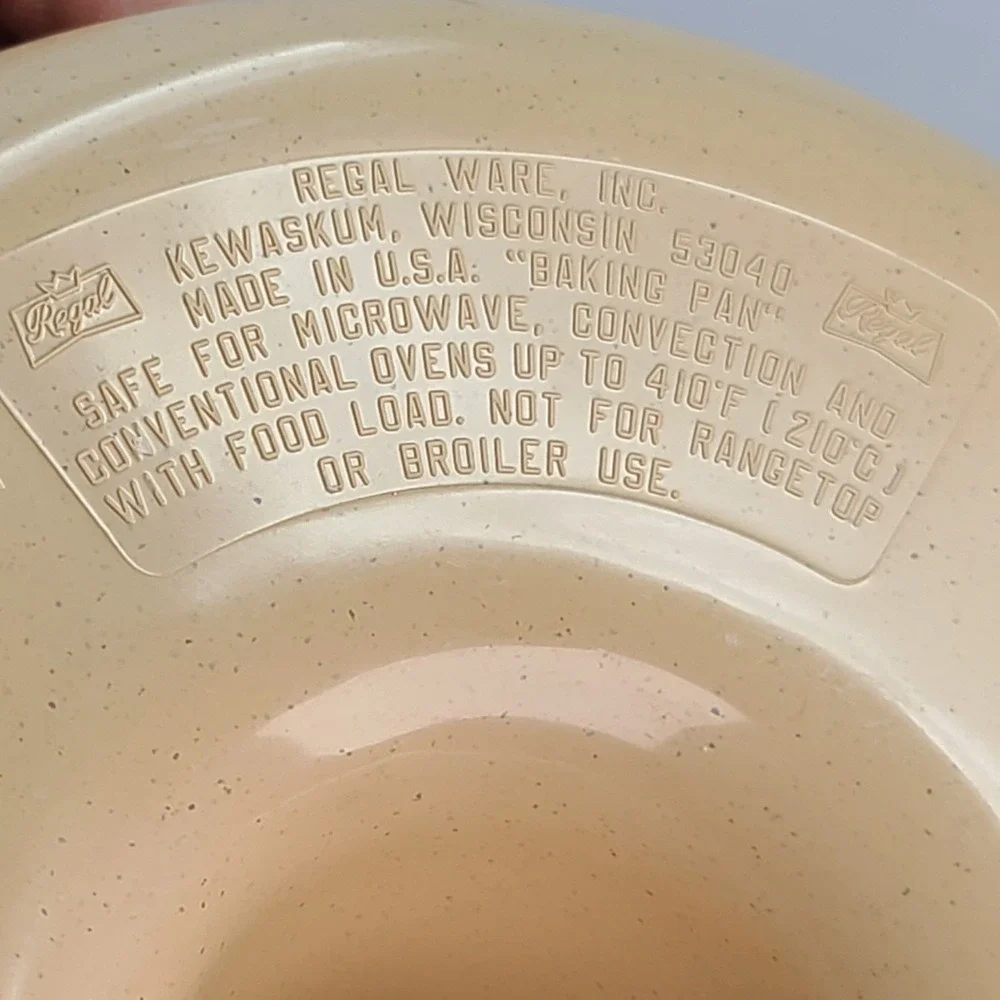 Vintage Regal Ware Bundt Baking Pan 9 inch Tan Speckled Microwave Oven Safe USA